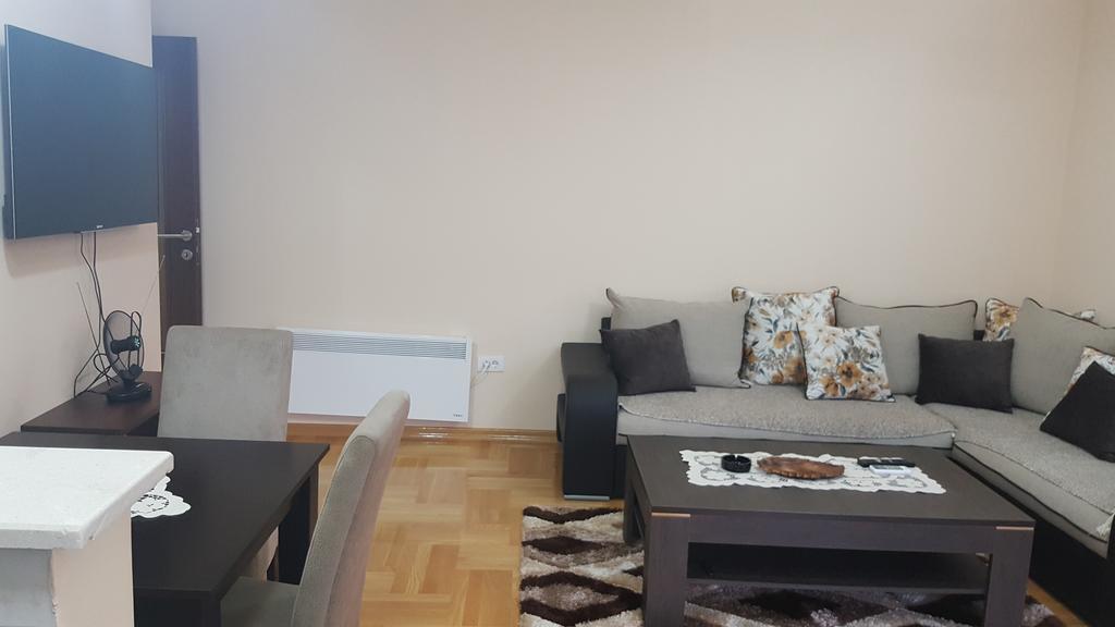 Nikolina Apartments Котор Екстер'єр фото